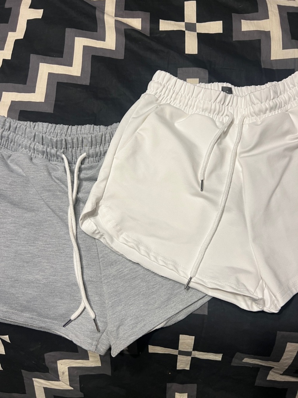 SHEIN Set of White and Grey Elastic Waist Athletic Shorts